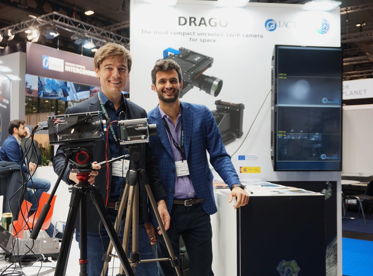 IAC_Astrofisica's tweet photo. Esta semana IACTEC-Espacio ha presentado las cámaras DRAGO-1 y DRAGO-2 en el Congreso @SpaceTechExpoEU , acercando el desarrollo tecnológico de Canarias a la comunidad aeroespacial internacional. 

#SpaceTechExpoEurope #IACTEC #IACAstrofísica #IACTECEspacio #microsatélites https://t.co/MxvjaPKWu6
