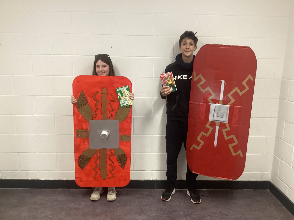BremoreetssHist's tweet photo. Amazing Roman Shields from class 1Simone today! #histedchatie @BremoreEducate https://t.co/OB8hRPV7IC