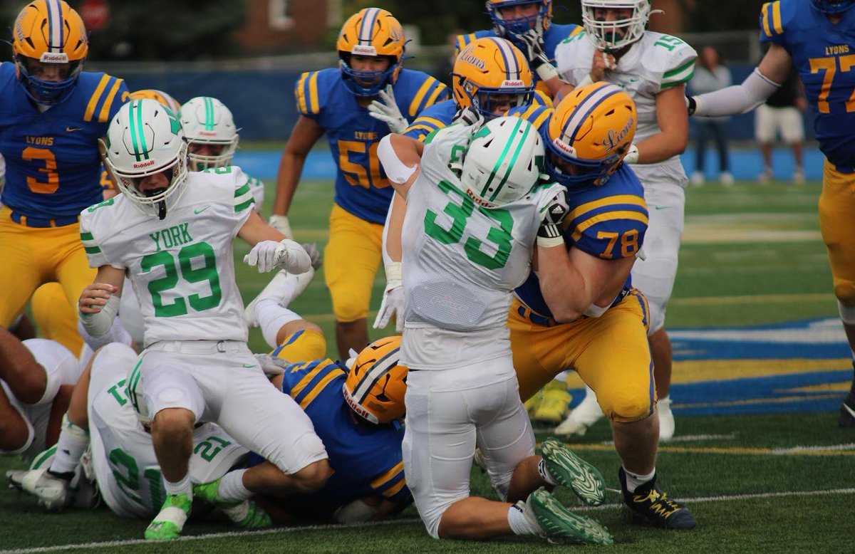 LT Lions Football tweet media