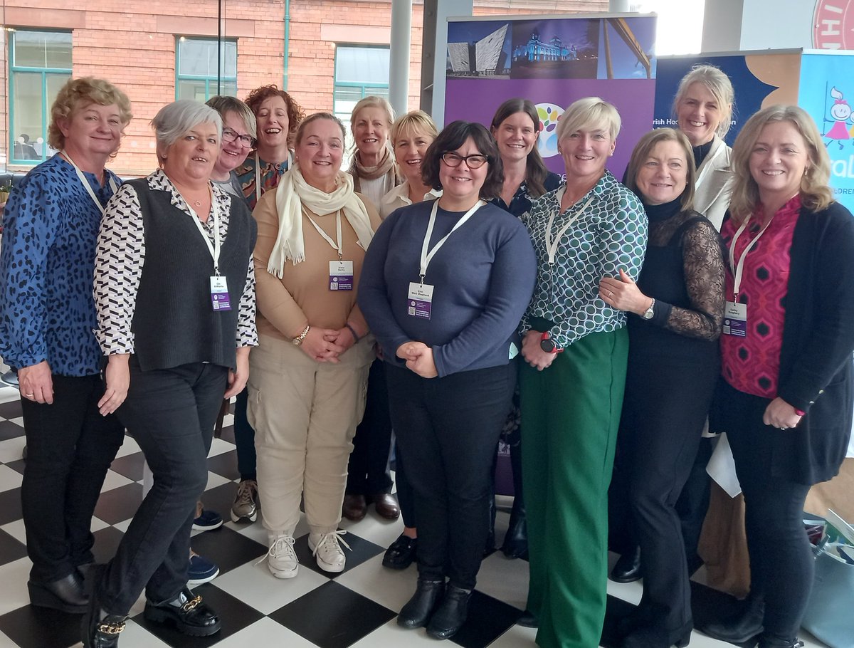 Eilinjnj's tweet photo. Day 2 nursing team @JackandJillCF Discussion, sharing information and ongoing learning @cpcconf2022 https://t.co/Ov72DcmK0R