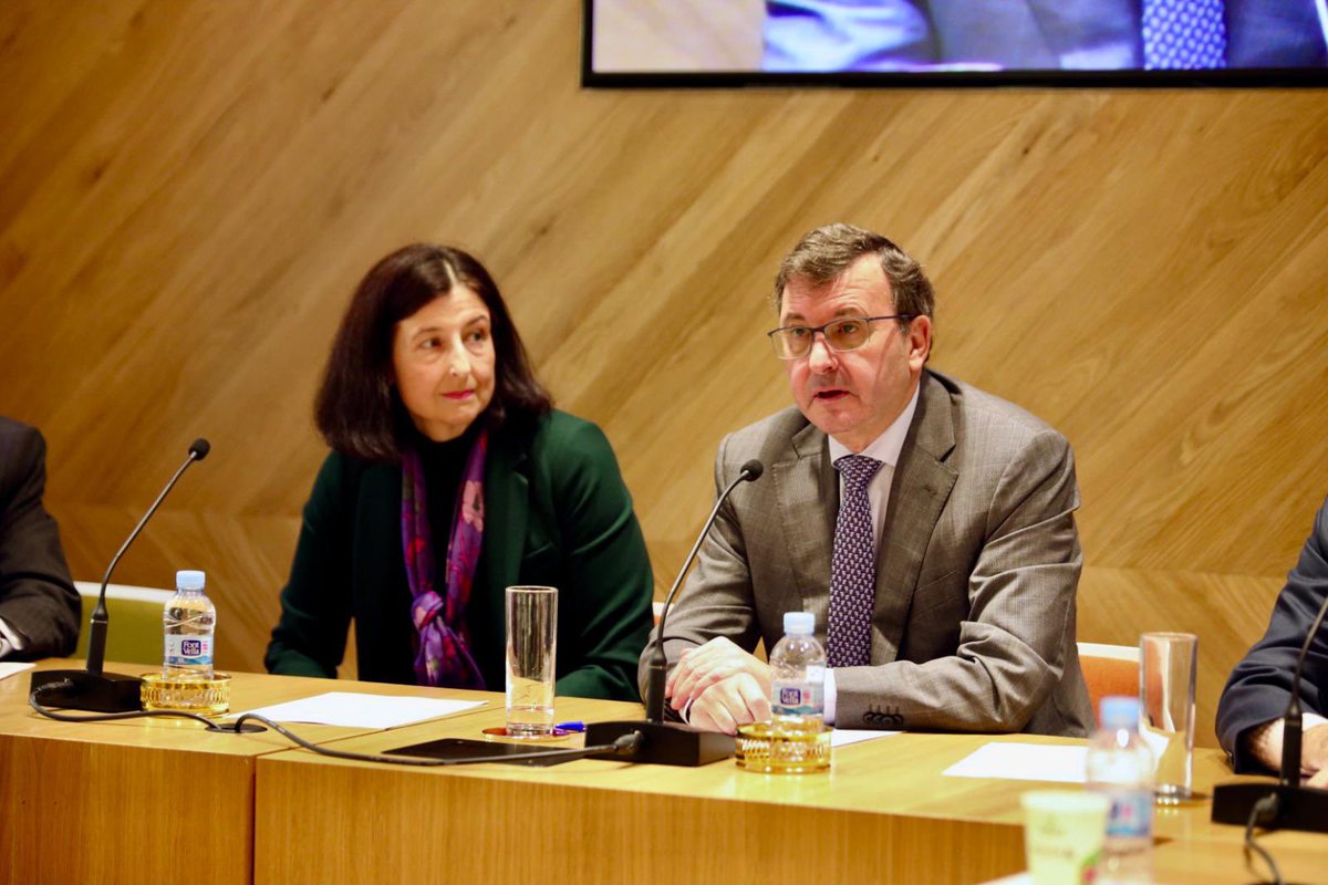 Concluye el curso de práctica notarial para #NuevosNotarios2022.

José Á. Martínez Sanchiz <a href="/Notarios_ES/">Notarios de España</a> <a href="/ColNotMad/">Ilustre Colegio Notarial de Madrid</a>: “Abordad las dificultades jurídicas con calma y estudio, acudiendo a los mayores para resolver las dudas. En vuestras manos está la confianza de los ciudadanos”.