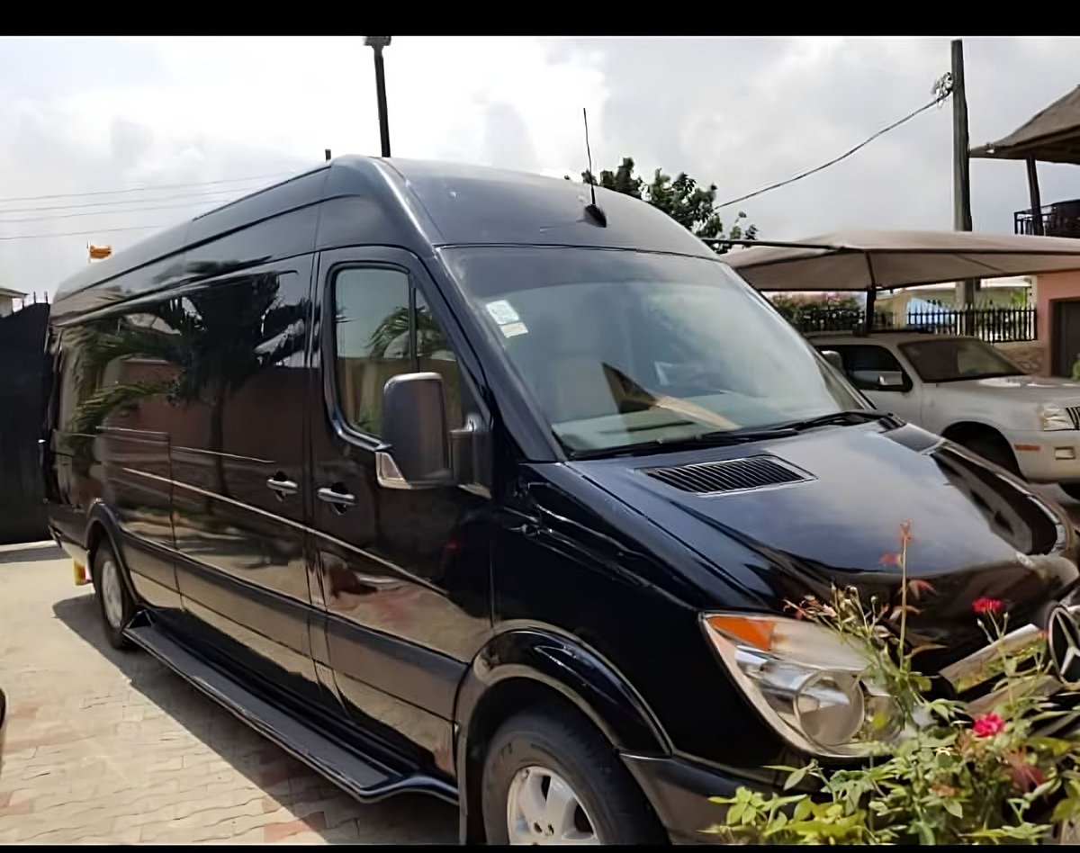 Rentit_Online's tweet photo. A custom Mercedes Sprinter Van can be the right choice when it comes to enjoying a luxurious and comfortable ride on the road. Hire a Sprinter Luxury Van for all trips within and outside Lagos.
#rentit_online
#luxuryvanforhire
#rentvehicles
#rentalservice
#carhirelagos https://t.co/8LkxLlGVRA