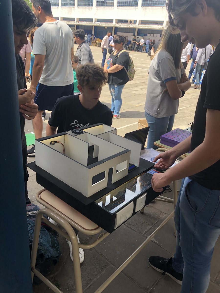Tecnica9Lanus's tweet photo. Ya pueden pasar a visitar nuestro stand en la ExpoTécnica Lanús 2023 https://t.co/Wp9nDx7ONd
