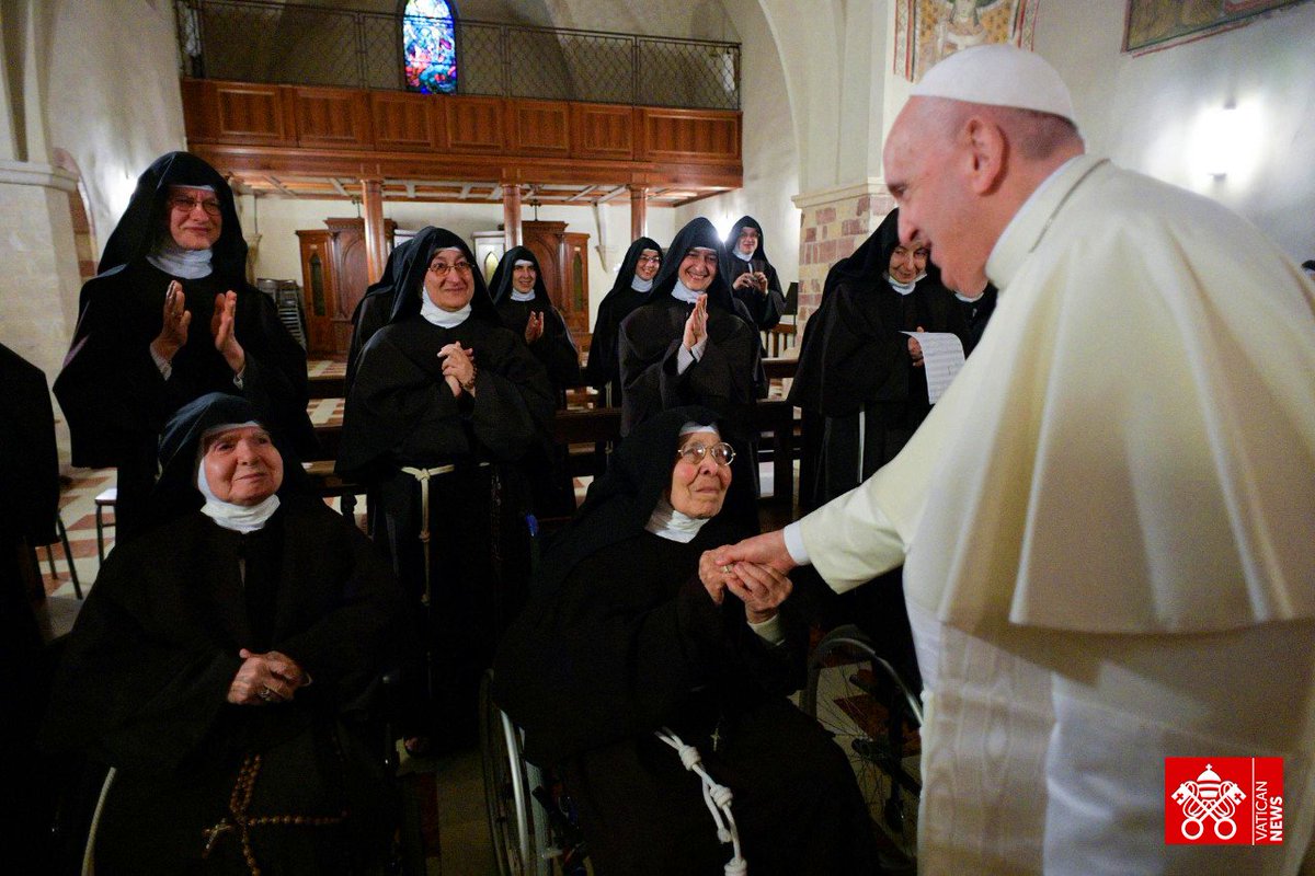 VaticanNews's tweet photo. Today the Church celebrates the World Day of Cloistered Life (Pro Orantibus Day) to commemorate all those living in monasteries and hermitages who quietly dedicate their lives to God in prayer. https://t.co/6TepgZFonj