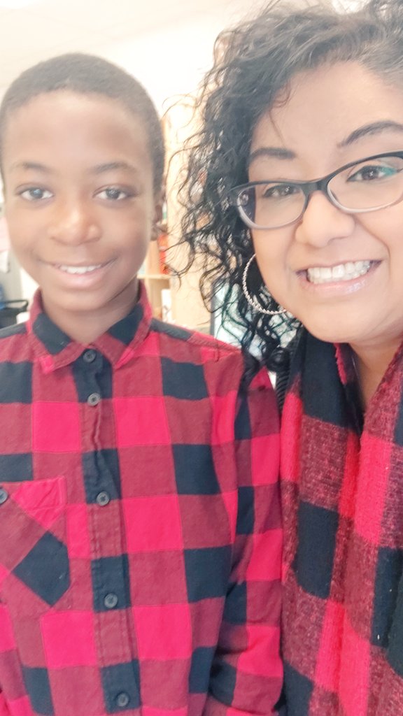 natashamathura's tweet photo. Twinning @TribuneDrive with this #Trailblazer #HappyAccident #FridaySwag https://t.co/c8jWo5Yifd