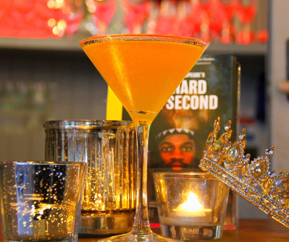 Heavy is the head that... drinks The Crown? 

There's a new royal entry to the Omnibus Theatre Bar and Café menu this month. 
Our accompanying cocktail for Richard The Second... THE CROWN 👑