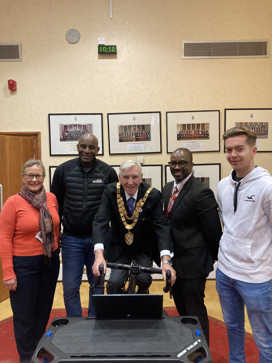 HRoseBCPS's tweet photo. Many thanks to the Mayor of Solihull for getting behind our Rainforest Ride.

Donate today and help children with Special Educational Needs &amp; Disabilities.

https://t.co/rdYQNlr5Ox

https://t.co/xtj1TDhpQO https://t.co/C0jrwWbhkz