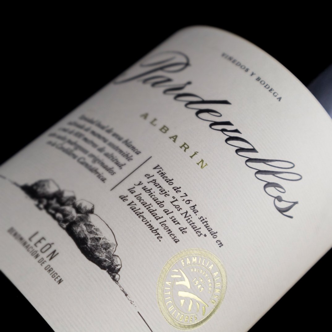 Pardevalles's tweet photo. 💬 Ya puedes disfrutar de la nueva añada de Pardevalles Blanco Albarin 2022!!!...
Ya en nuestre web ➡️
https://t.co/nXY2FrpLED
.
#pardevalles #prietopicudo #albarin #wine #leonesp #doleon #ventaonline #online #web #telollevamosacasa #haztupedido #bodegapardevalles #valdevimbre https://t.co/aLJY3aupU5
