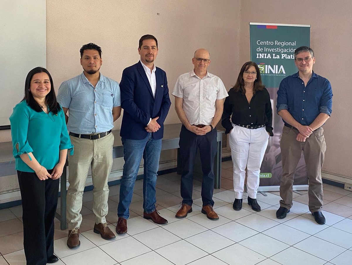 Ayer en INIA La Platina se dieron cita especialistas de diferentes áreas e instituciones para abordar las tendencias y oportunidades que ofrecen los envases activos.

Agradecemos a María José Galotto, Laben-Usach; Sebastián González, Plantae Labs y Giovanni Ponce, Udec