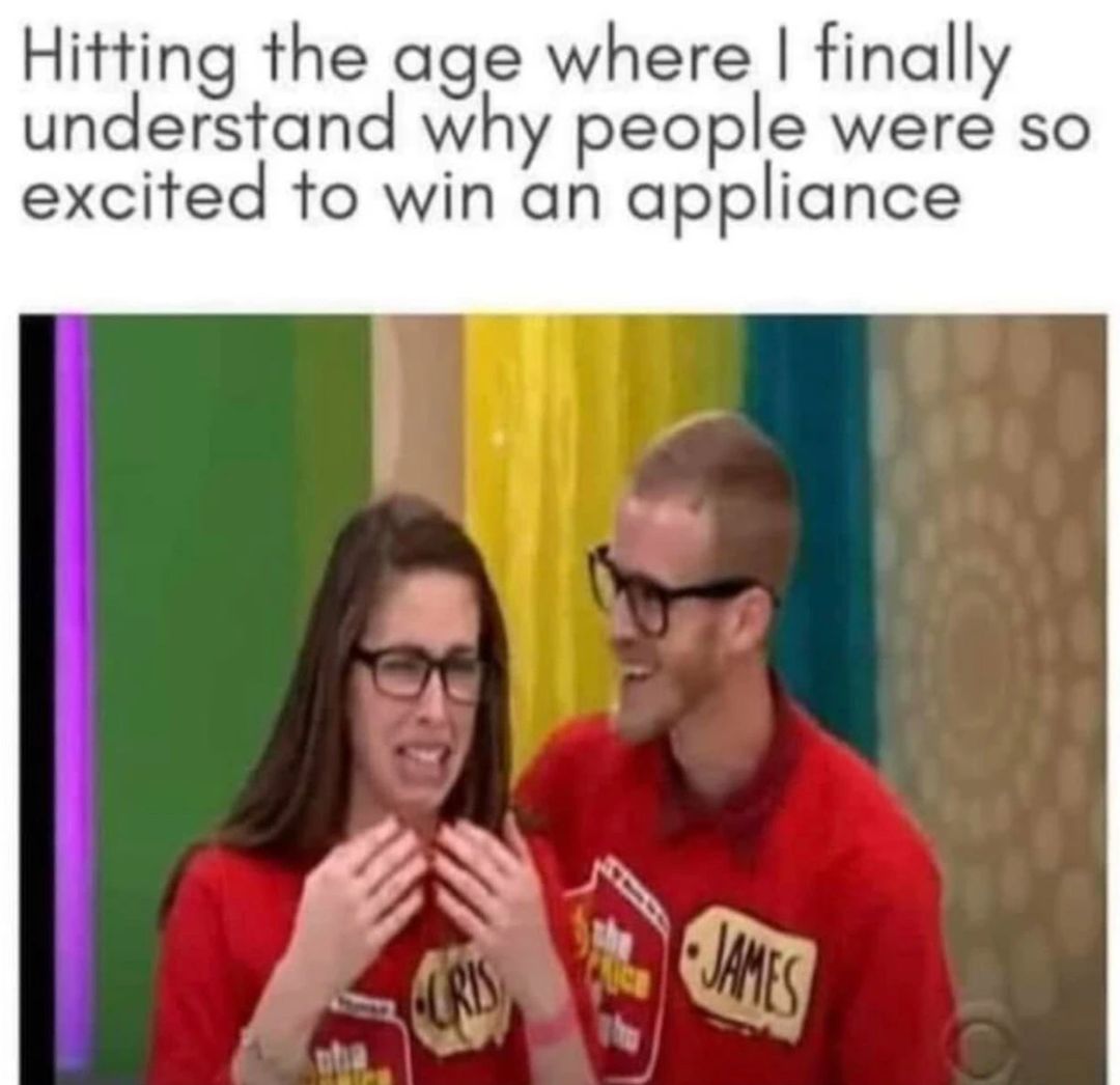 MensHumor's tweet photo. I'm in love with my air fryer https://t.co/nQUeUZaR3R