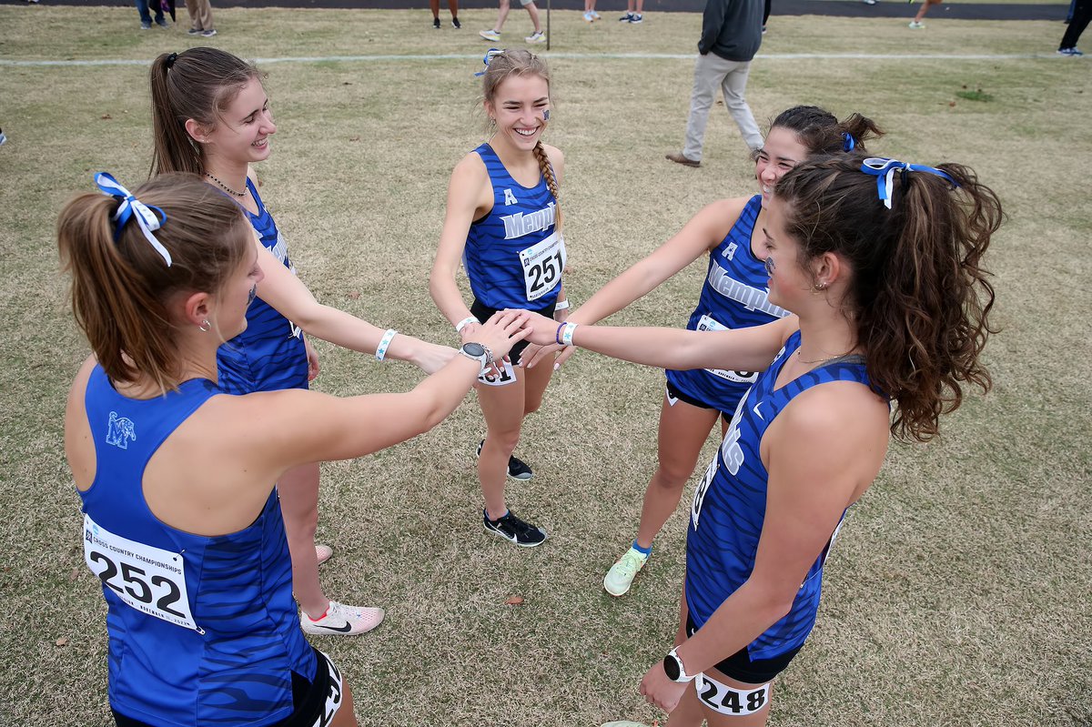 MemphisTFXC's tweet photo. Looking 🔙 to the Memphis harriers in action at the NCAA South Regional a week ago today!
#gotigersgo https://t.co/scQDoCd8oG