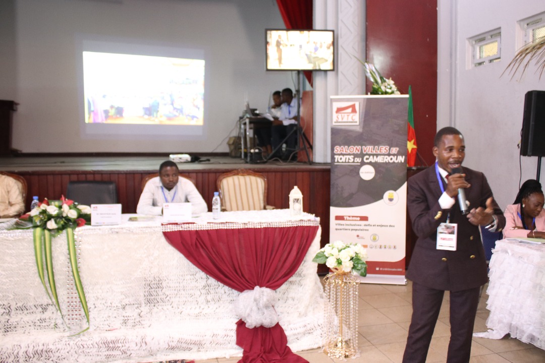 AqpProjet's tweet photo. (3)
Communication3:
#Multistakeholder #contribution in response to #impactsofclimatechange in the #cityofDschang with tree #plantingexercise presented by Mr NGUEFACK Jovis, ICAD ENTERPRISE. https://t.co/llIsEtkuCJ