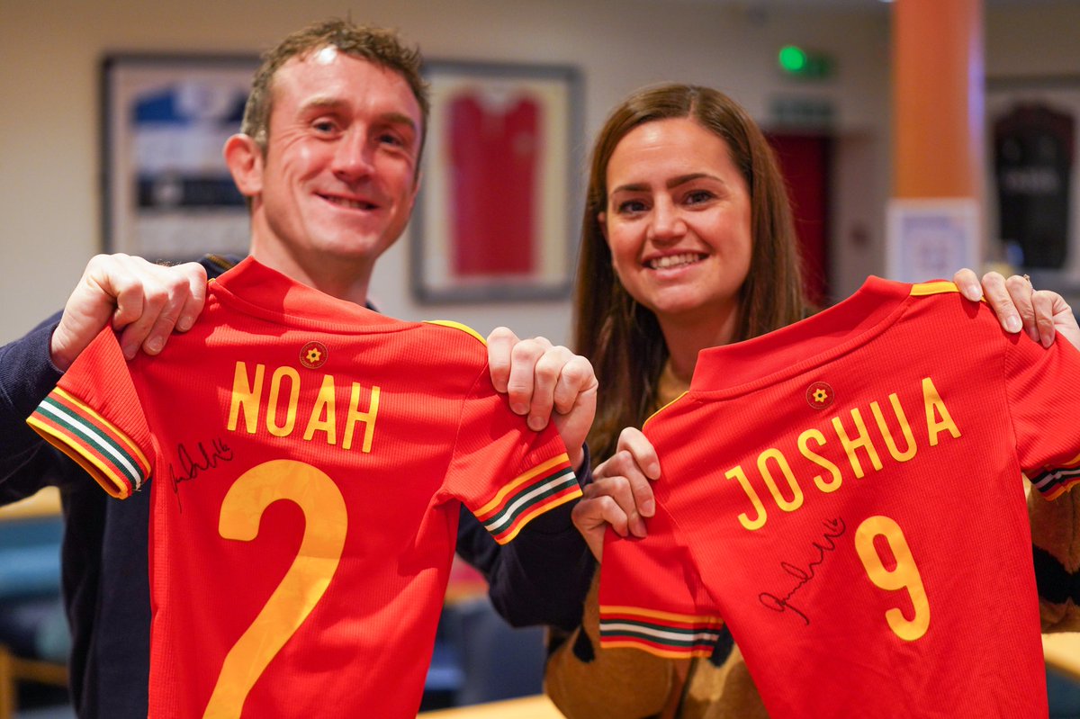 Speakeasy Club 🐧 tweet media