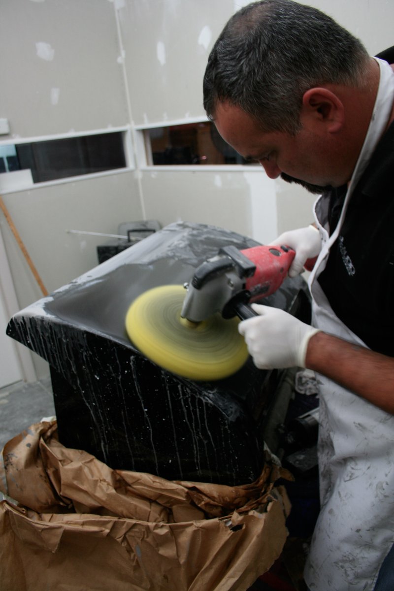 Whether it is the beginning stages of the manufacturing process or the final assembly phase, no detail is overlooked regarding the design, production and testing of our Gotham® v2 subwoofers.
-
#jlaudio #howweplay #homeaudio #audiophile