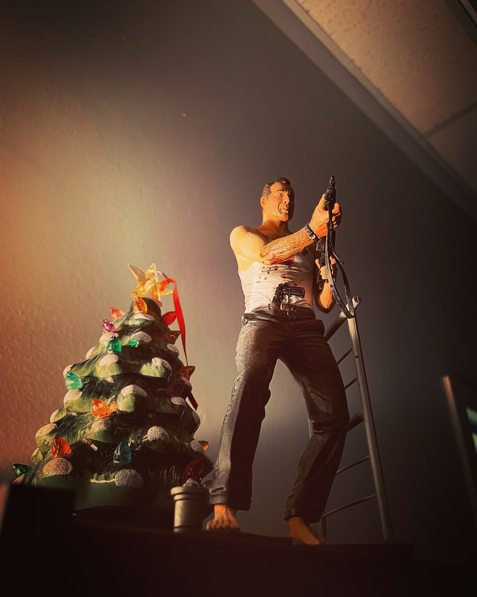 Best Christmas decoration ever?…#MerryChristmas #yippekayay #shoottheglass #welcometothepartypal #ChristmasTree