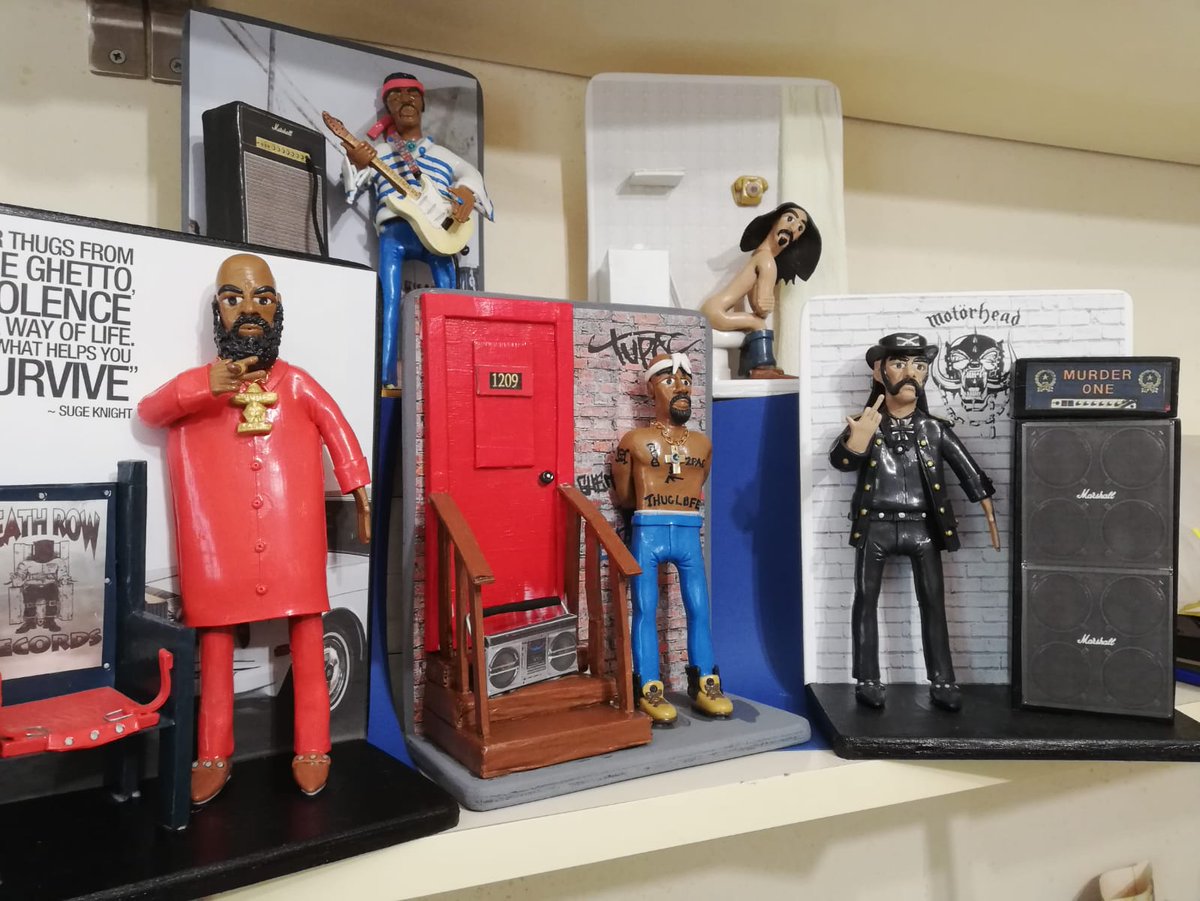 sfiammati's tweet photo. Choose your gift!  

#ActionFigure #handmade #teacher #thewall #motorhead #lemmykilmster #JasonVoorhees #BruceSpringsteen #theboss #ritchieblackmore #Tupac #thuglife #deathrow #sugeknight #JimiHendrix #music #art #arte #hands #escobar #Cat #ghetto https://t.co/2NsRIquaYu