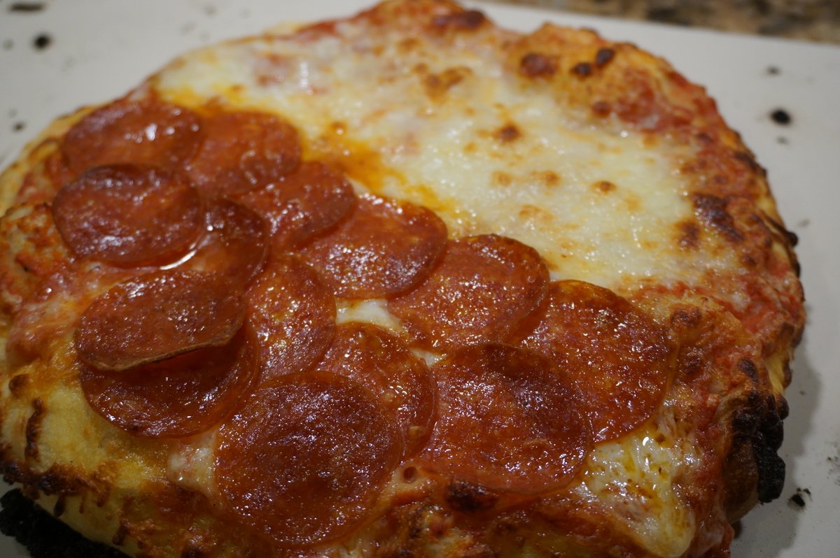 Lovin' my new pizza stone!

#besdamsoup,#booker,#foodshow, #foodgifts, #holidaygifts,#pizza,#morningshow,#tvfoodsegment,#gma,#foxandfriends,#todayshow,#foodnetwork,#celebritychef,#foxandfriends,#morningshow,#family,#spicy,#livesegment, #tvhost, #chef,#testkitchen,<a href="/susanafranco/">Susana Franco</a>