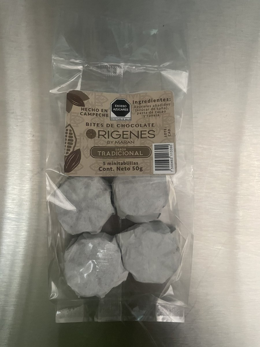 Marancdcarmen's tweet photo. @SimonLevyMx Si hacemos chocolate tablilla torteada de 50g 90-10 y 80-20 con stevia y bites de semi amargo o amargo . https://t.co/niN4LC2g9Z