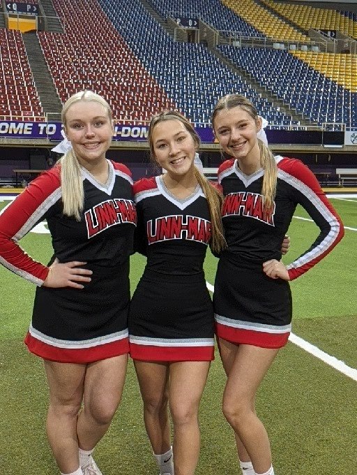 LinnMarCheer's tweet photo. Karlee, Ashlyn, and Rachel up early for warm ups at the Dome https://t.co/IW66S4d54c