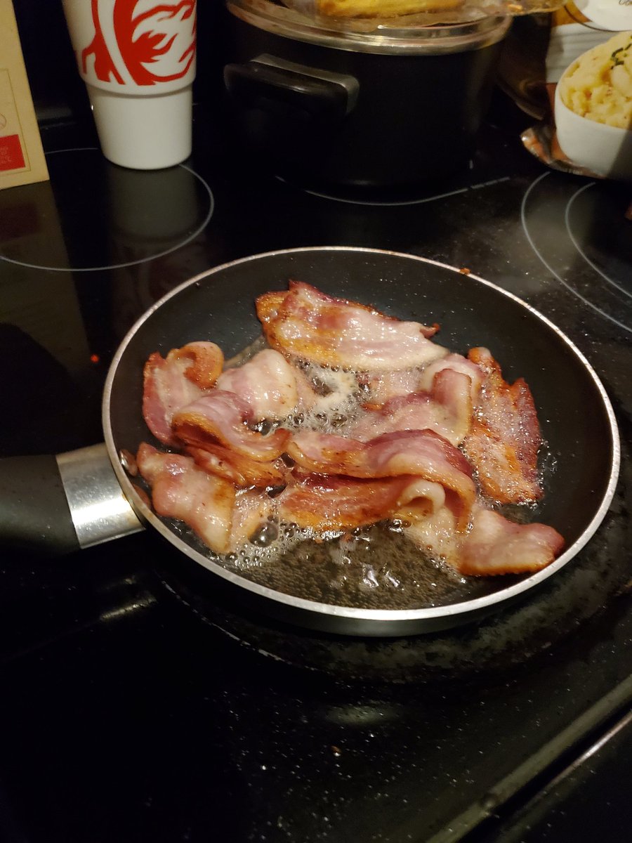 phantombatman's tweet photo. Bacon for breakfast kiddies! #PugFamKitchen #PugFam #TeamVigilante https://t.co/ynQNmbjzIo