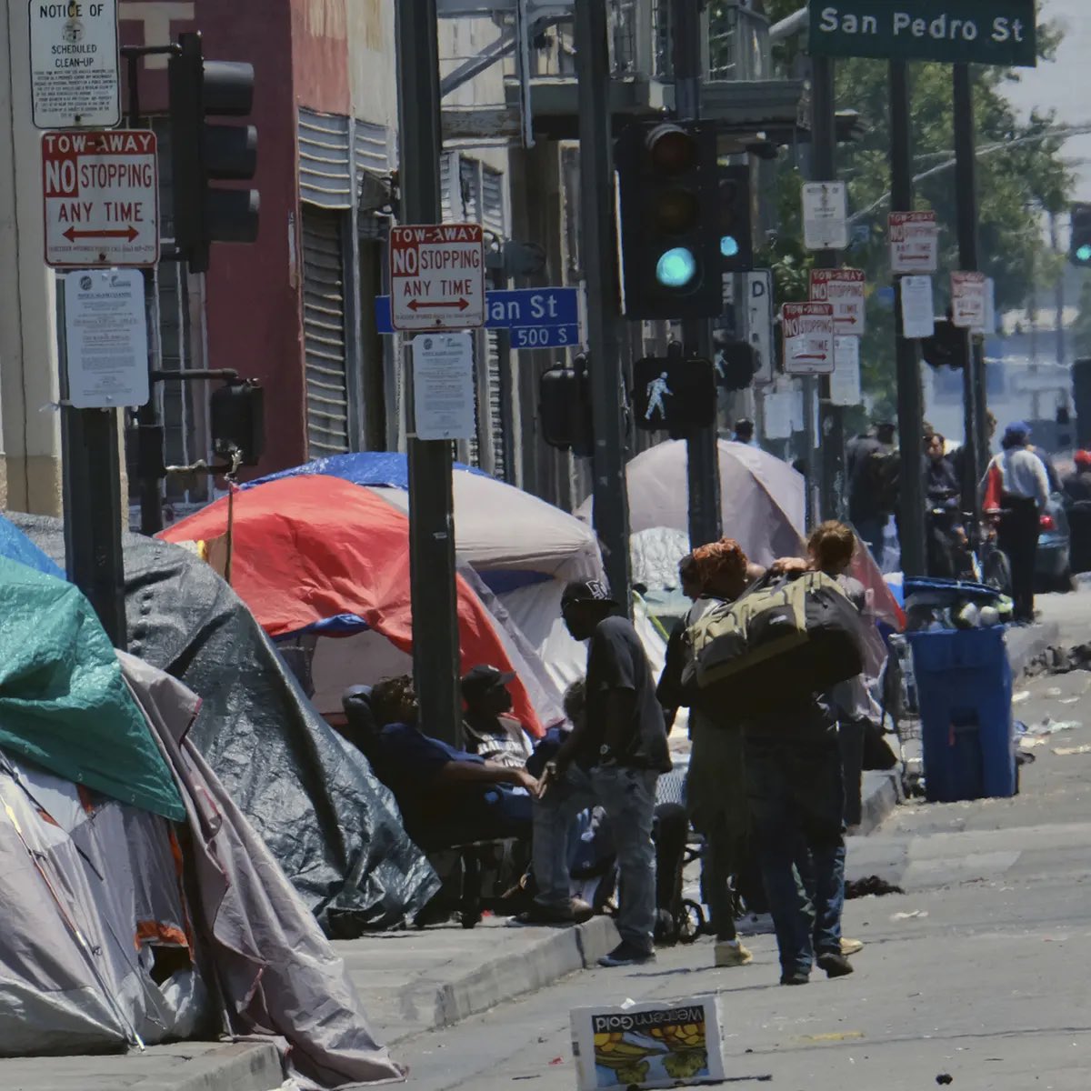 mrhitchcok's tweet photo. Esto no es estación central, es USA en la era Trump. https://t.co/dPZjiF5GRt