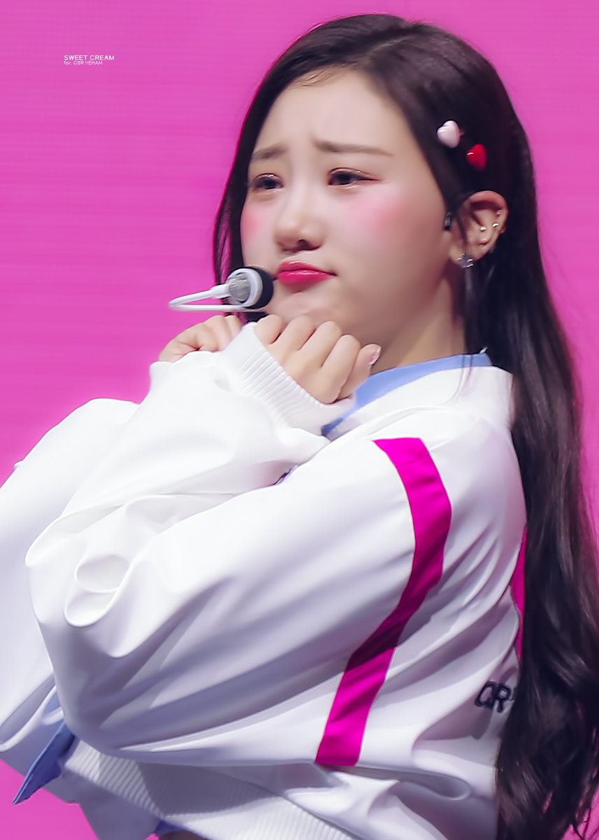 221117 쇼케이스
사랑은 마음으로부터 처음 시작된다면 너는 내가 평생 간직할 낭만이야♡

#첫사랑 #CSR #예함 #YEHAM