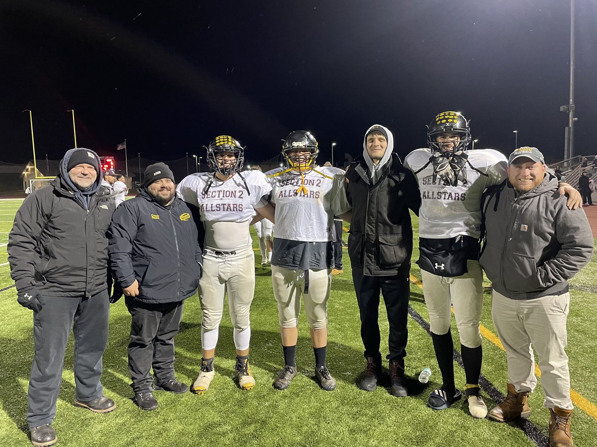 Canjo_FPFB's tweet photo. Our Seniors representing our program for the final time at the Section II All-Star game @ Hudson Valley Community College! 

Anthony Paradiso 
Jeremy Marsh 
Jaxon O’Neil https://t.co/LU096Cz4fm