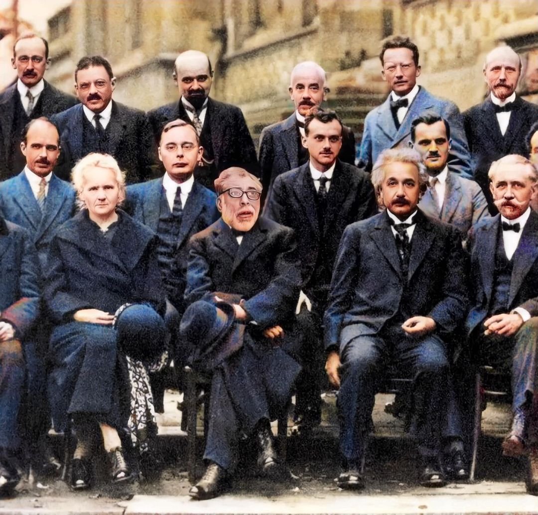nocontexttkv's tweet photo. Dünya kimyacılar zirvesi (renklendirilmiş fotoğraf) https://t.co/OuM5rNCFvN