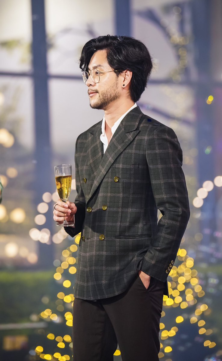 GangYaDom's tweet photo. หมดแก้วไปเลยค้าบบบบบ 🥂 🎉🤣💕
#TomIsara
#LifeSoFull #ใช้ชีวิตให้สุด
#CentralKorat #CentralPattana https://t.co/sn1WyuIySr
