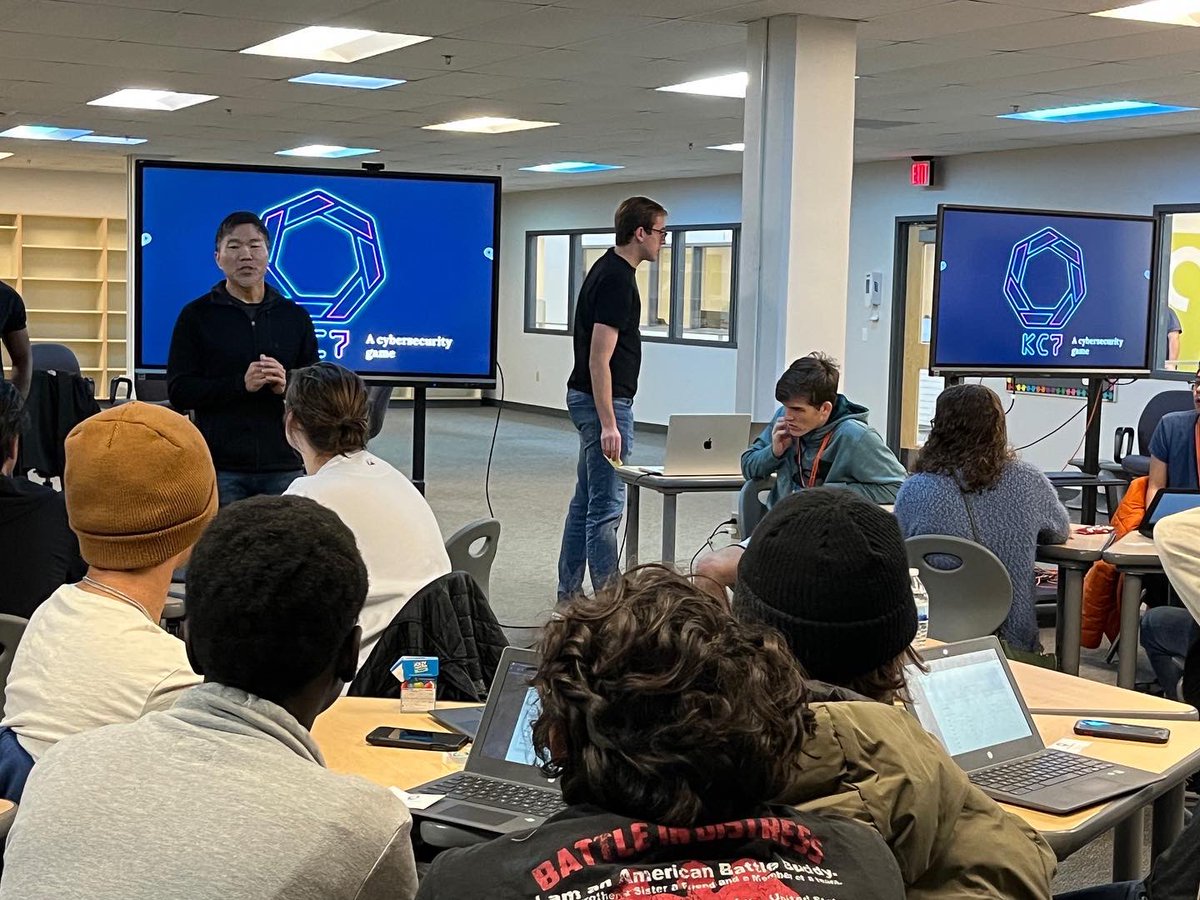 These @lmspreeng 8th graders are spending the day playing KC7, a Cybersecurity game created by @Microsoft. Thanks to @FCPS_Innovates, @lmeekins1 and @FCPSKYCTE for giving students this real works career experience!