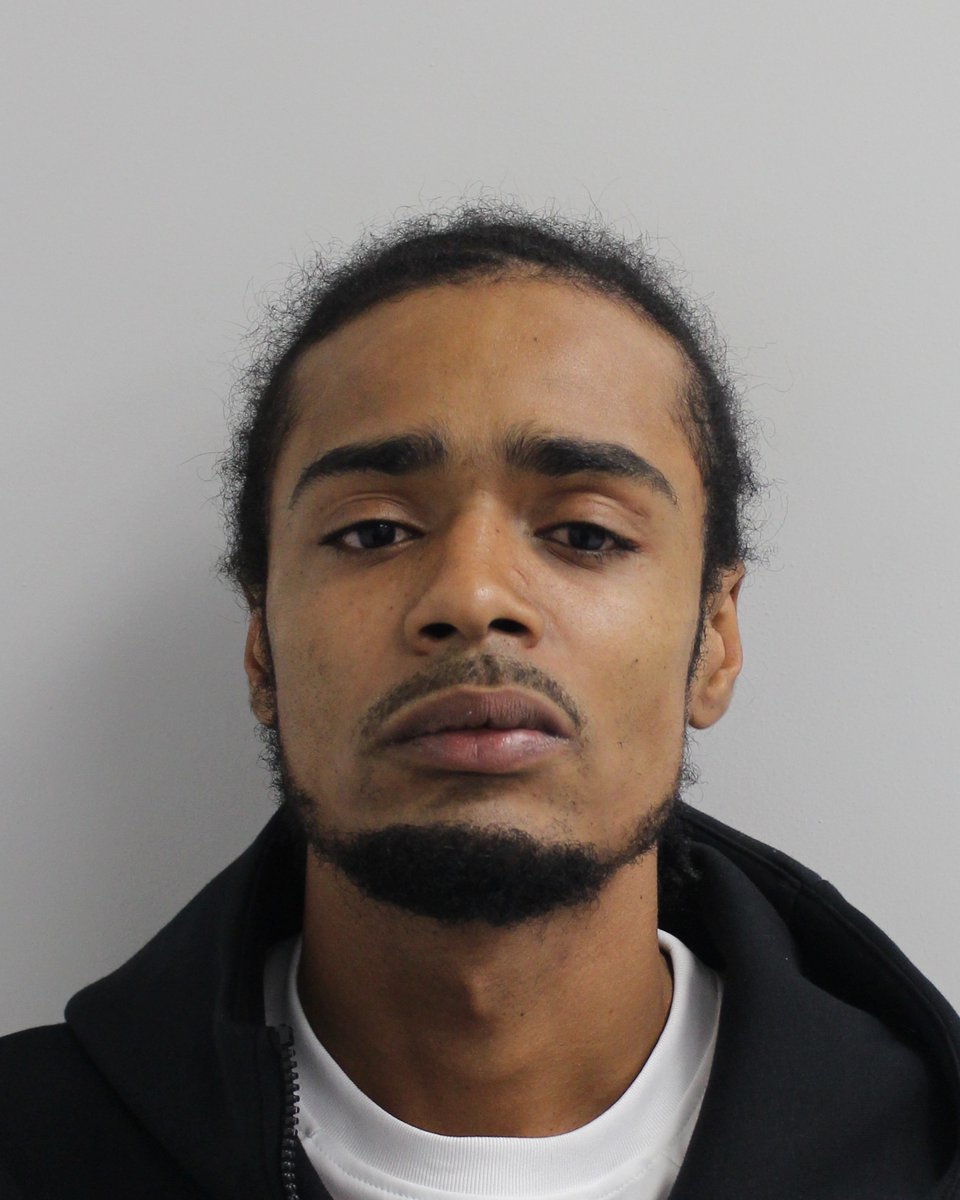 MPSHackney's tweet photo. On 07/11/2022, Durelle Blagrove, 25 was sentenced to 45 weeks suspended for 24 months after pleading guilty to possession with intent to supply Class B namely Cannabis. He also pleaded guilty to possession of criminal property in relation to £2521 cash seized. #HackneyGangsUnit https://t.co/MwiOWlUQlo