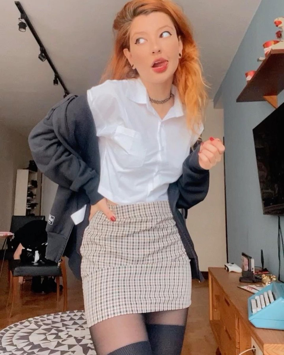 Letícia Wexell ✨🎮📚🎙🦇 tweet media