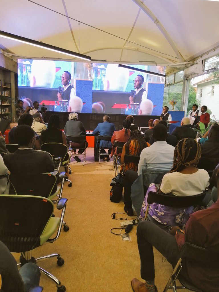 YouthPowerHub's tweet photo. What diverse, thought-provoking approaches so far presented by teams as part of the #innovation4change FGM pitches this evening 💭!! Let's all join the fight to ending this menace that's targetting our young girls in the communities💪.
@YouthActKE @UNFPA_ESARO #EndingFGM https://t.co/yjxbp3B3A3