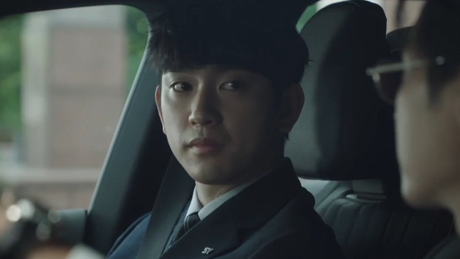 iconickdramas's tweet photo. Song Joongki and Jinyoung in Reborn Rich episode 1?! WOW THE VISUALS https://t.co/GO45AbFIGG