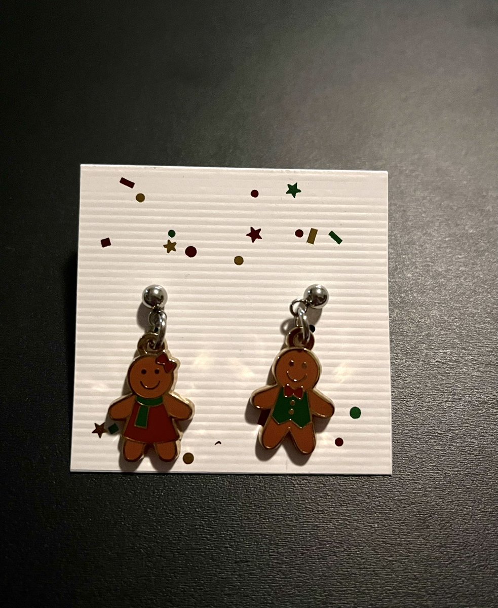 FMJewelryInc's tweet photo. The Gingerbreads #FMJ #Christmas #Earrings #metaljewelry https://t.co/jSxhisp4Rr