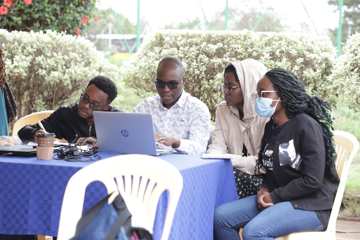 C_Magak's tweet photo. Yesterday, I was honoured to guide @ExperienceUSIU journalism students about Digital Media, and we all agreed that the future is digital.

The university was holding a Media Day event graced by media personalities and MCK. https://t.co/rgZVk1J1nV