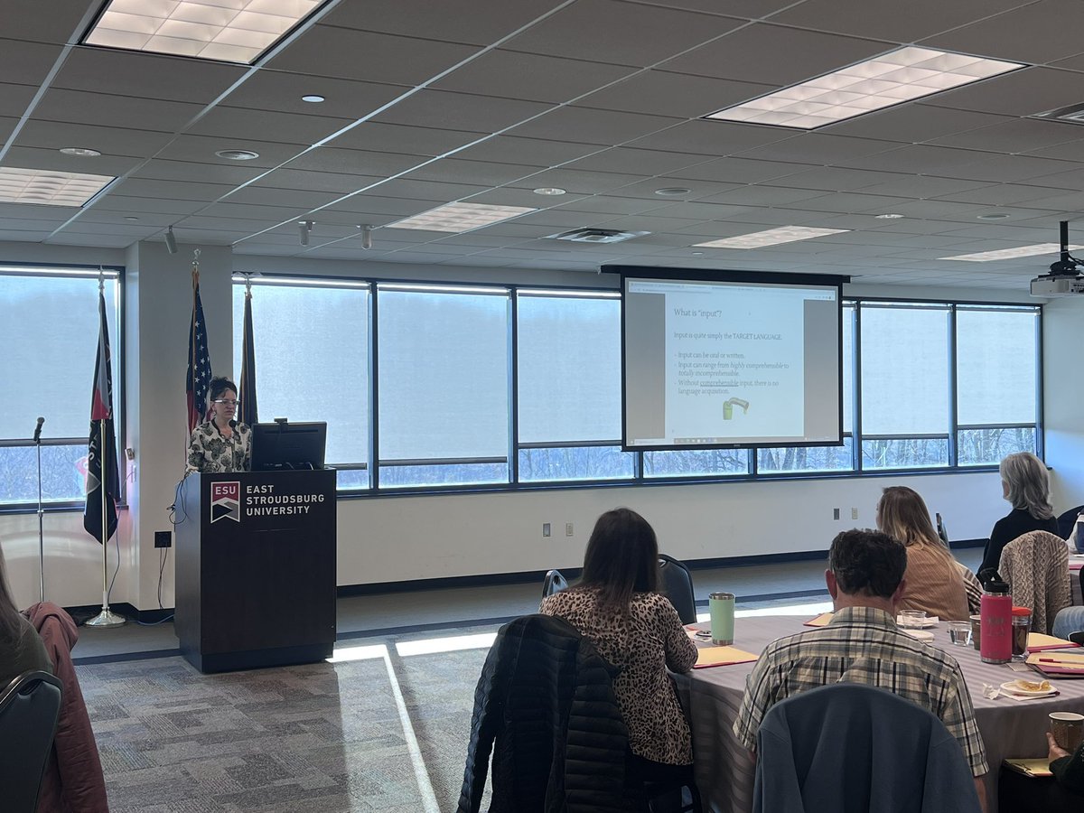 ESUModLang's tweet image. Honored to have linguist Dr. Kim Potowski @ProfPotowski in the house @ESUniversity leading the 11th annual #LanguageEducators workshop