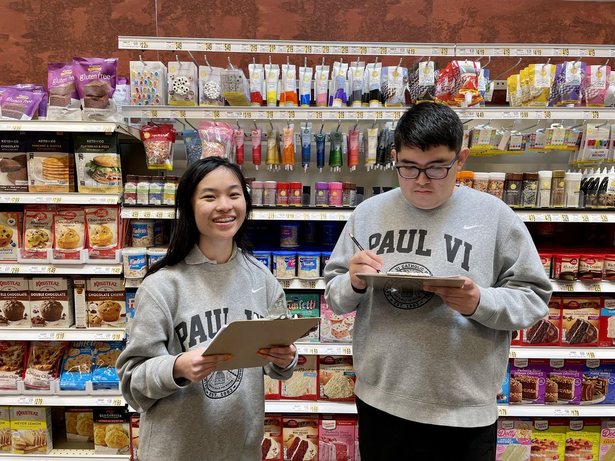 PVIsGotOptions's tweet image. Shopping cart status: overflowing 🛒😁

Our Post-Grad Panthers took a trip to Wegmans to shop for items for their annual Thanksgiving Party! Students put into practice budgeting, navigating grocery store departments, and purchasing items. Thanksgiving food prep, here we come! 🦃
