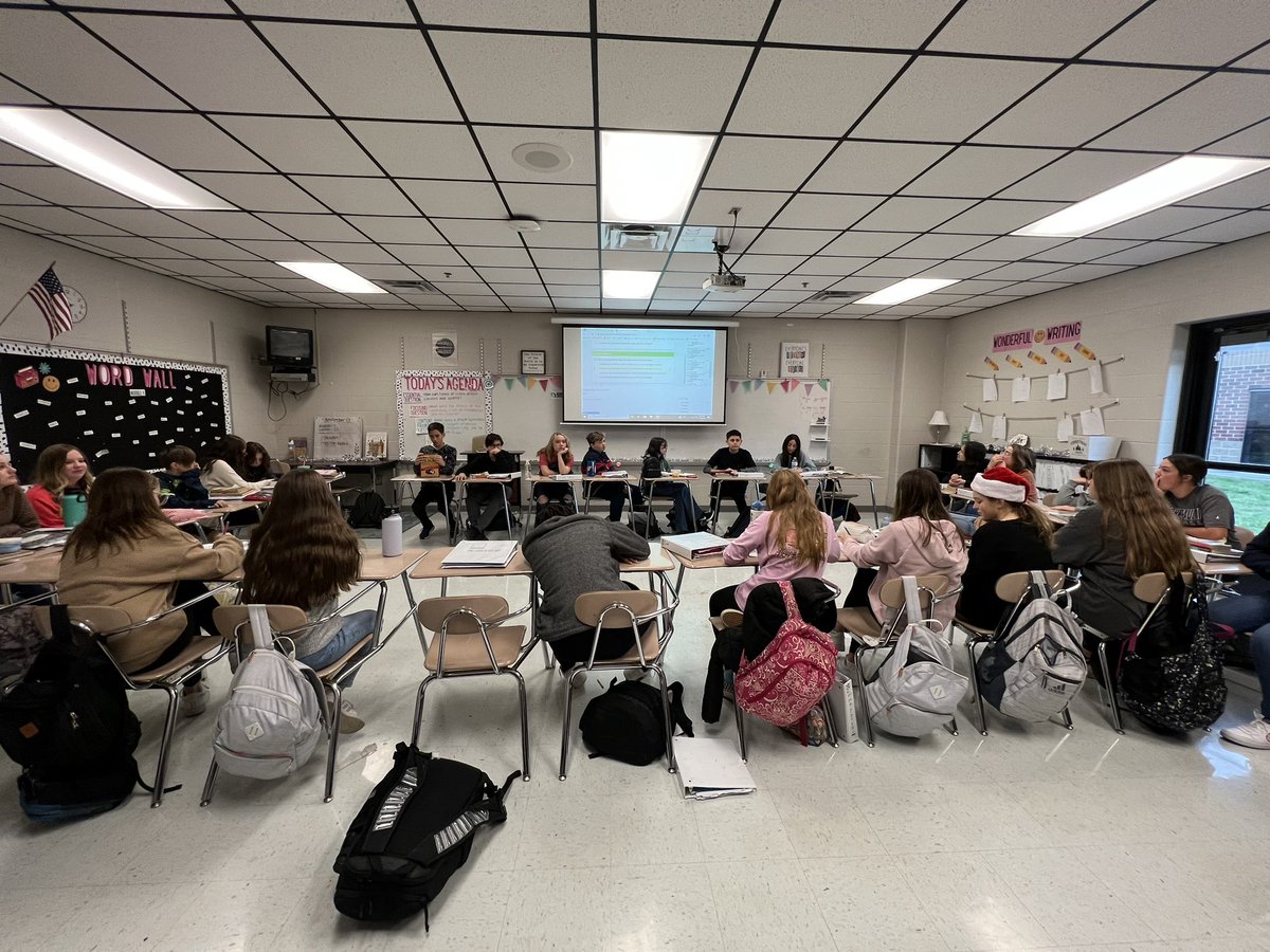 Powerful CFA review in @misslangfordela class today. Ss asked, “But why was he disappointed? That’s why I didn’t select B.” Another Ss responded w/ a great response &amp; the 1st Ss said, “oh I didn’t think about that. Thank you!” Review+Socratic = growth! <a href="/floodm28/">Mitch Flood</a> #sumnerachieves