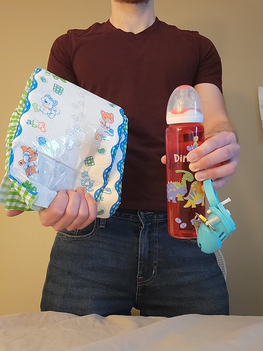 dlhockeyboy's tweet photo. Let's play a game!

You're going to wear this diaper for 8 hours and drink 1 bottle every hour. Then you're going to spend one day in chastity for every paw that disappears! There are over 60 paws, so I hope you can hold it! https://t.co/5w7jF2OZtO