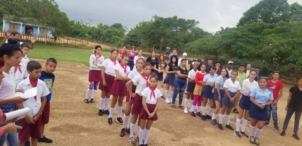 MixtoAbel1's tweet photo. En el día de hoy se efectúa la Graduación de los estudiantes de 6to y 9no grado. "Muchas felicidades 🎉 para todos ellos" #CubaMined @MixtoAbel1 @pineda_lien @Eugeniocubano @DirectorMunici2 https://t.co/DEQT4r48DH