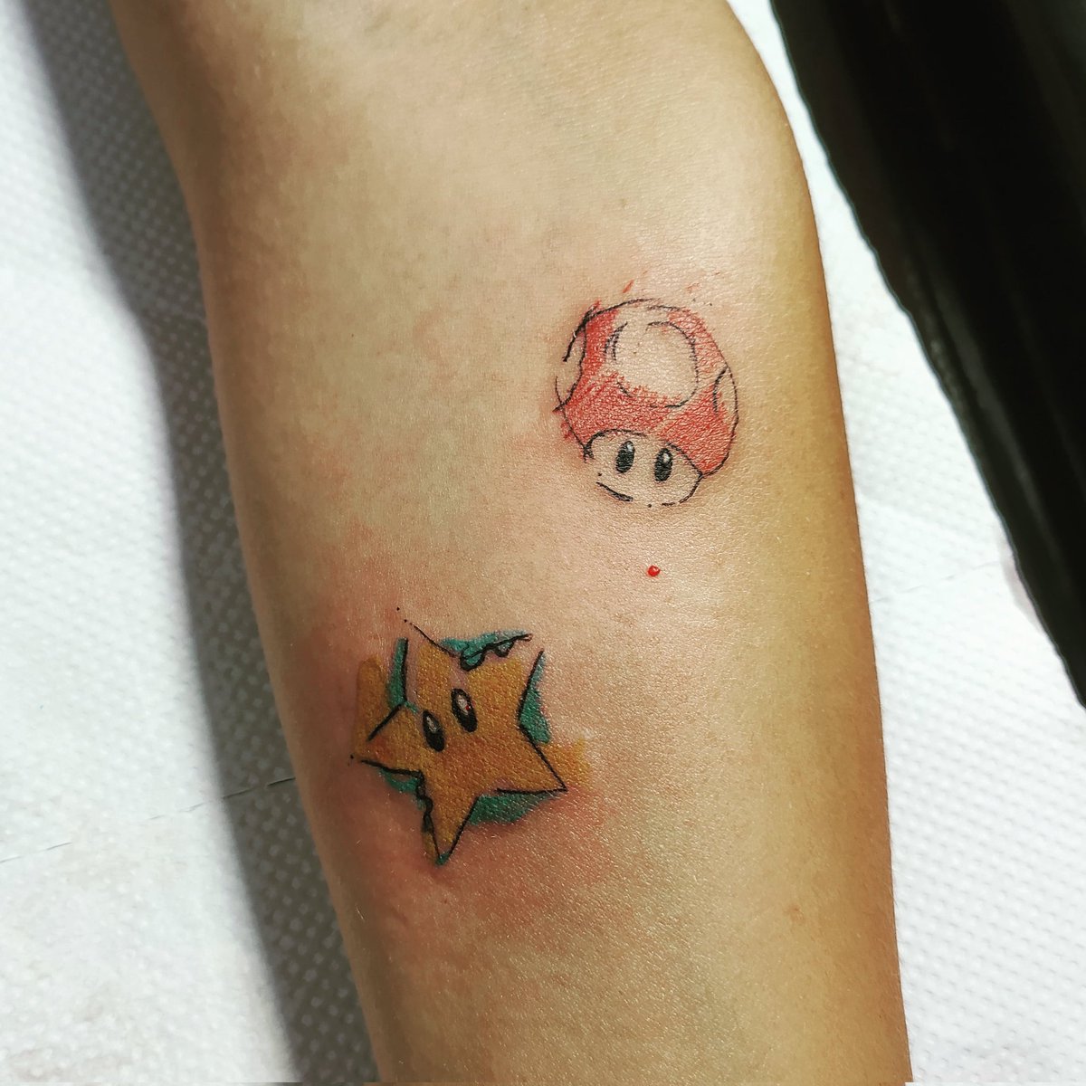 _karolineemili's tweet photo. ✨

#emilitattoo #tattoo #tattoos #tatuagem #inktattoo #tattoolovers #tattoostyle #tattooideias #tattooart #tattooinspiration #tattoostudio #tattoolove #tattoolife #tattooink https://t.co/G7rfVFluwJ