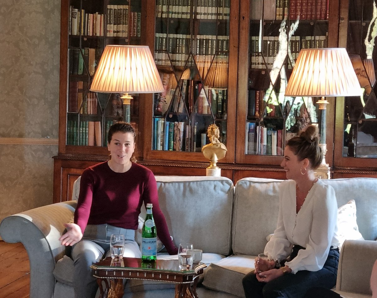 LSB_Ireland's tweet photo. As I was spending an exciting few days in London, #LSBI had two fantastic speakers at events in Ireland.
#FAIWomen footballer & #Liverpool captain, #NiamhFahey on #Leadership for #DeloitteDigital
Legendary #GaelicFootball manager, #JimGavin on #HighPerformanceCulture for #KPMG https://t.co/3EFvNAHCUl
