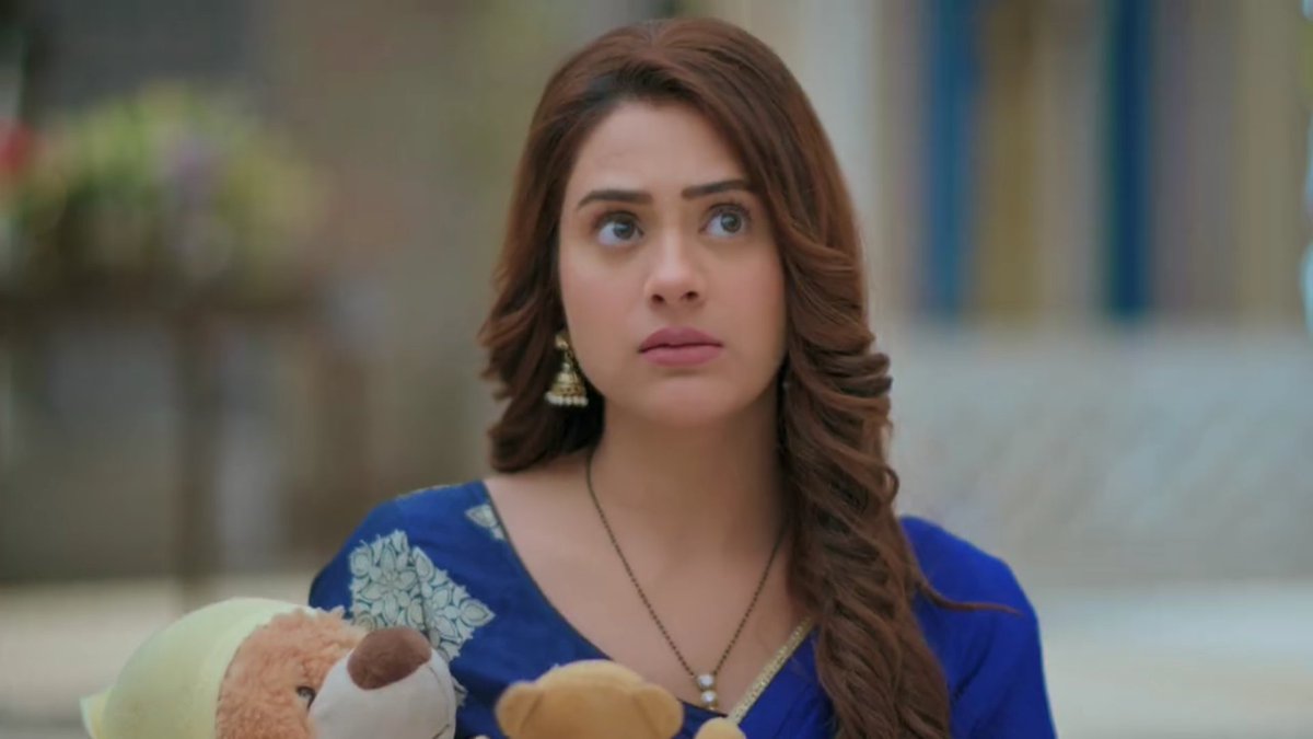 krisa_world's tweet photo. Mujhe laga sayuri normal hogi but 😭❤️ @nawab_hiba
.
#Sayuri #HibaNawab #HibaAsSayuri #Krisaforever #krisa #WohToHaiAlbelaa #Starbharat #HibaAsSayuri #SmileyQueen https://t.co/NUytubwQJY