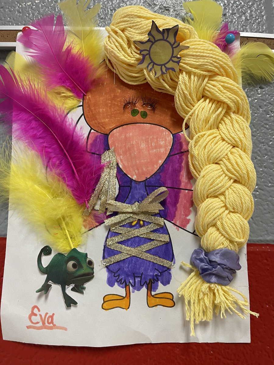 KJonesTeach's tweet photo. These first graders did awesome disguising their turkey! Love these! Many great creative ideas! @BethpageElement1 @co_sumner https://t.co/0K9a6z7oil