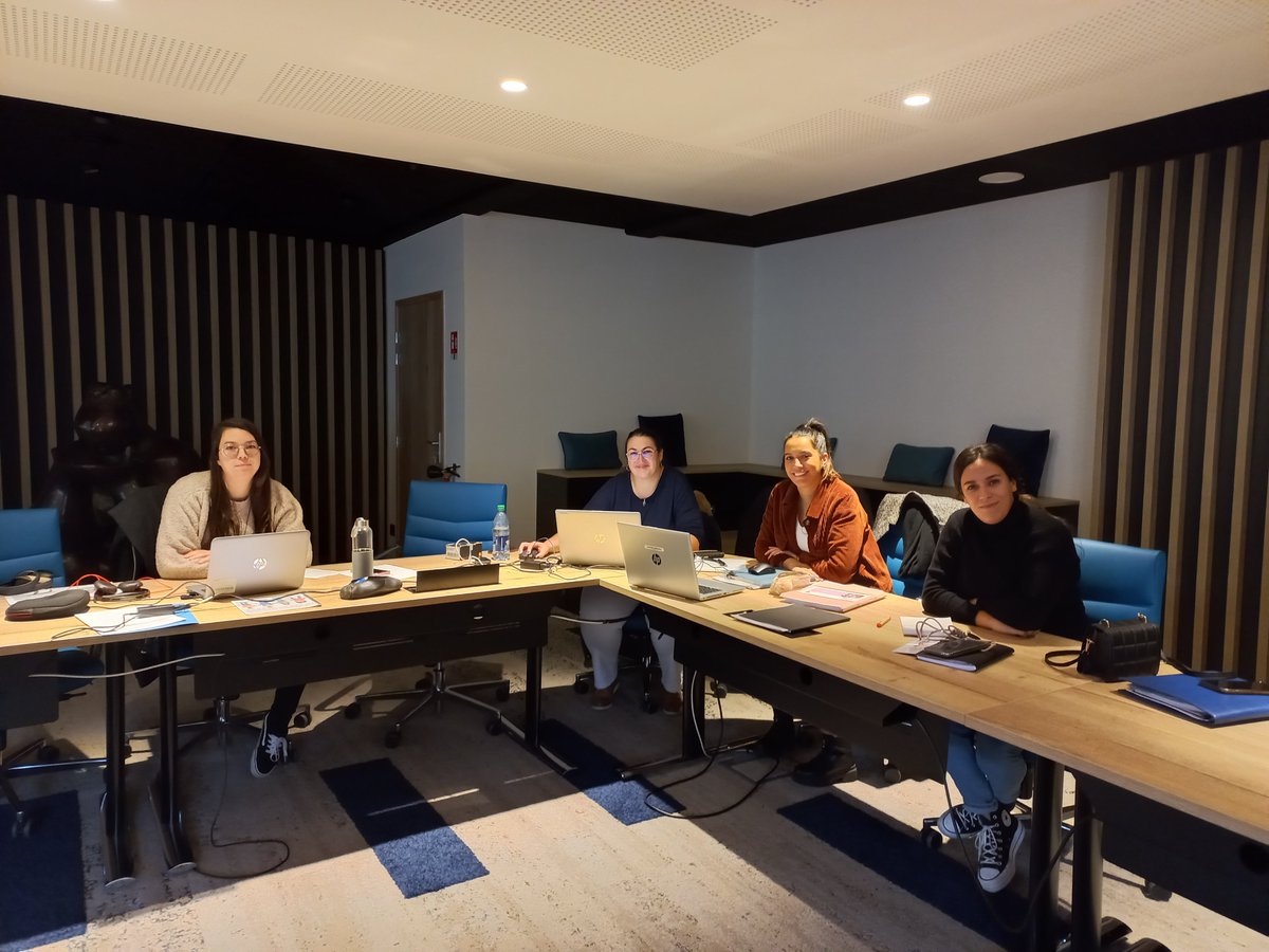 Le webinaire Cpam-Caf du 17/11 a permis aux futurs parents d'intervenir en direct via le tchat pour poser toutes leurs questions aux professionnels de la #SécuritéSociale. Cette séance d’informations et d’échanges sera proposée périodiquement.
