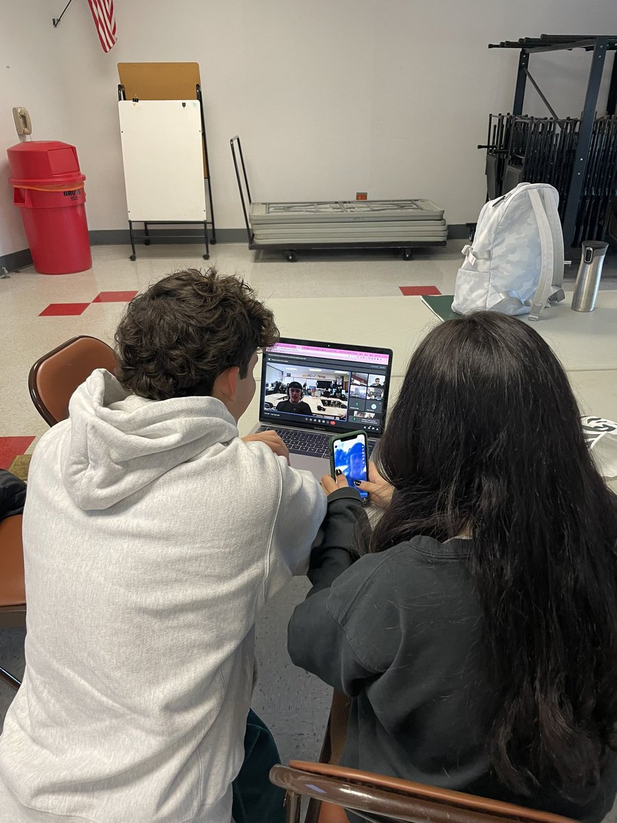 EWSDBusiness's tweet photo. Wheatley’s VE firm, AquaFusion, is hard at work today! VE online trade show! #makingsales #ewlearns @EastWillistonSD @EWSDMath https://t.co/WIdI5jYoel