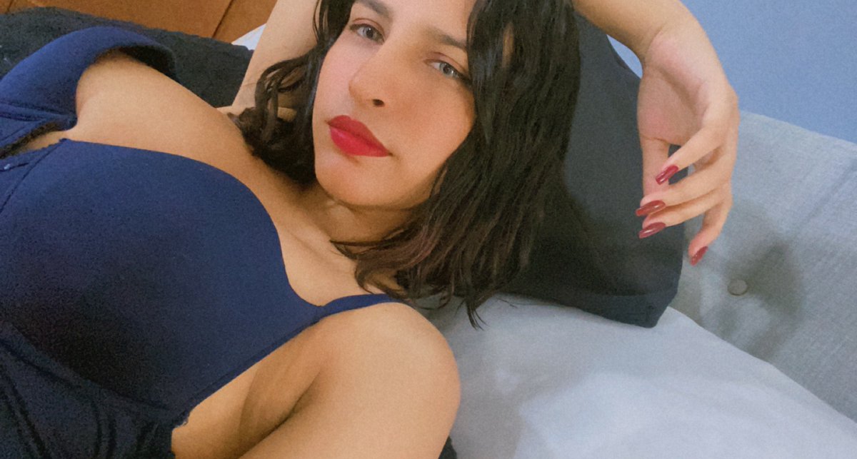 SofyDangeruous's tweet photo. RacheelPierce is   ONLINE now! 💋

@cbupdatenews

@chaturbate

@chaturbateLATIN

@ChaturbateOnAir

#live #followme #latina #camgirl #hotmodel #deepthroatprincess #lovense #lush #domi https://t.co/hRN0GZu4Yc
