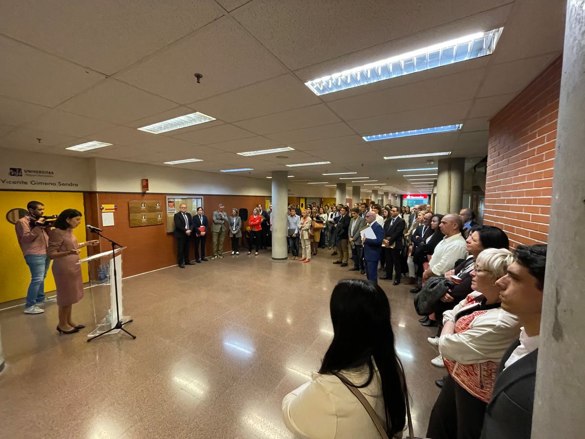 FundacionMSD's tweet image. ✅Finalizamos el VIII Memorial, gracias a todos los ponentes y profesores por enriquecernos con sus aportaciones y reflexiones en torno el proceso como garantía propiciadas a lo lardo del encuentro y las mesas, esp. a los directores Dª Olga Fuentes Soriano y D. JM Asencio Mellado