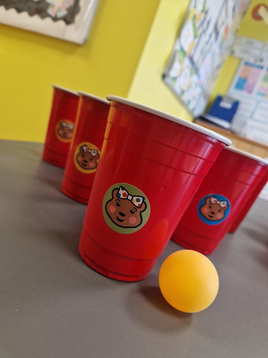 PlayTeamRHH's tweet photo. Bear Pong was a big success on the ward today! 💛 #ChildrenInNeed #bearpong @DudleyGroupNHS @teampaeds @PaedsOPD https://t.co/44A18Gq6NX